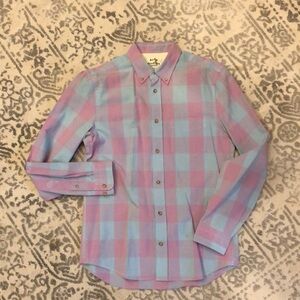 Men’s Acne Studios button down Oxford. Equivalent to a men’s small.